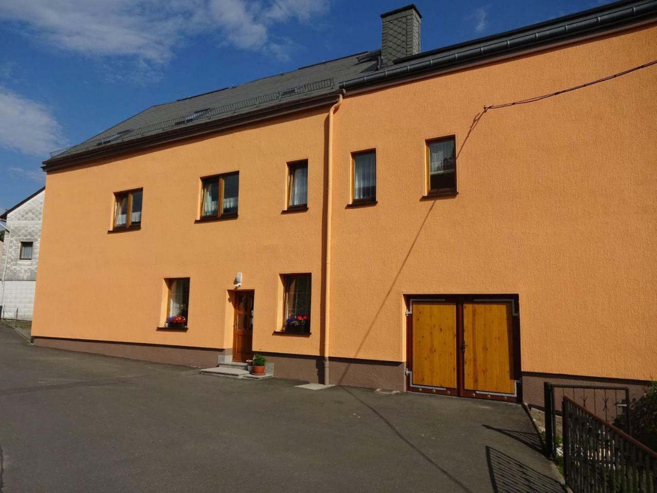 Ferienwohnung Poehlmann Bad Lobenstein Exterior foto